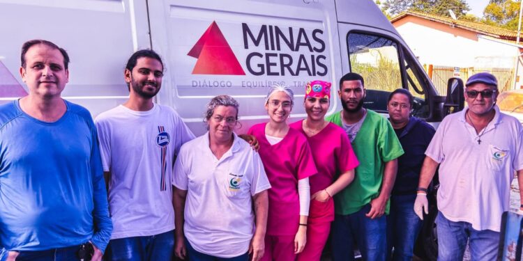 Castramóvel realiza 252 castrações de cães e gatos em Carmo do Rio Claro