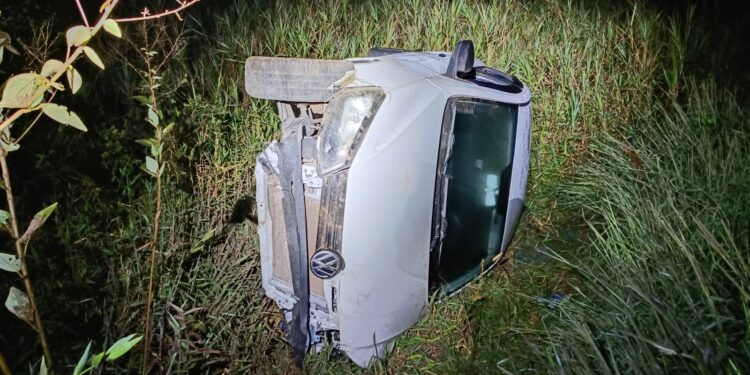 Mulher sem habilitação provoca acidente na MG-179 e acaba presa no Sul de Minas