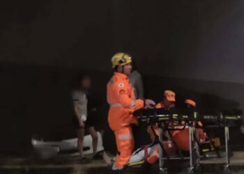 Motorista foge após acidente entre carro e moto