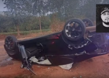 Jovem de 24 anos morre após carro bater em árvore e capotar em rodovia do Sul de Minas