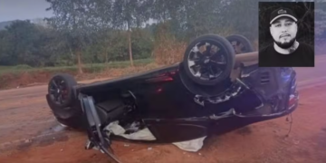 Jovem de 24 anos morre após carro bater em árvore e capotar em rodovia do Sul de Minas