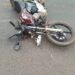 Acidente na MG-444 deixa motociclista ferido