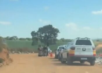 VÍDEO I URGENTE: Corpo carbonizado é encontrado na Linha do Bananal, em Passos; caso é tratado como possível homicídio