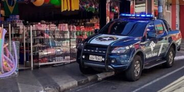 VÍDEO: Receita Federal e Polícia Militar realizam Operação Atacado Central em Passos