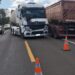 Colisão entre caminhões na MG-050 deixa um motorista ferido em Capitólio