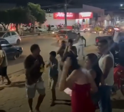 VÍDEO: PM usa gás e bala de borracha após confusão em Ilicínea