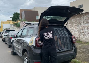 Homem é preso por descumprir medida protetiva e suspeita de vazamento de fotos íntimas