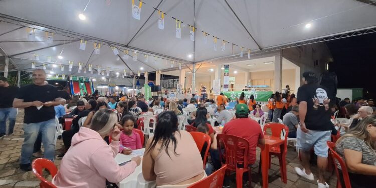 Bingo de R$ 5 mil marca encerramento do primeiro fim de semana da festa do Lar Nossa Senhora do Carmo