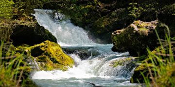 Turista morre após sofrer mal súbito em cachoeira na zona rural
