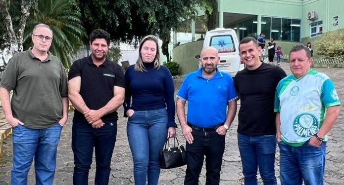 VÍDEO | Deputado Eduardo Azevedo visita Conceição da Aparecida e anuncia recursos para saúde e infraestrutura