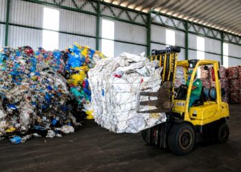 Uberlândia aperta cerco contra geradores de lixo 