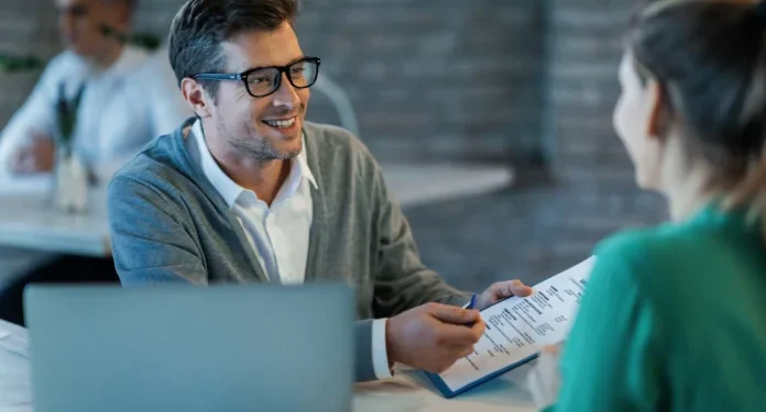 SEBRAE EXPLICA: Saiba como preparar sua empresa para novas regras de saúde mental e ergonomia