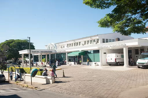 Irmão gêmeo de menino morto em Areado também apresenta sinais de agressão e é transferido em estado grave