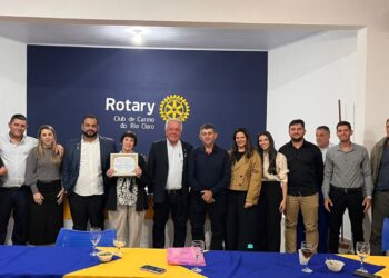 ROTARY CLUB | Dona Sônia Maria da Cruz Pereira é homenageada como “Mãe do Ano” em Carmo