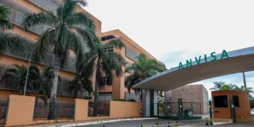 Anvisa determina recolhimento de lotes de antibióticos