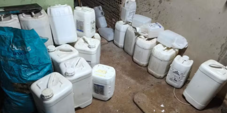 Polícia Civil desarticula esquema de venda de agrotóxicos falsificados e encontra laboratório clandestino em Passos