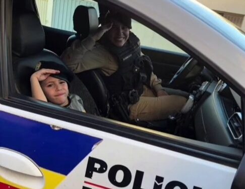 Polícia Militar faz surpresa emocionante e transforma aniversário de menino em momento inesquecível em Alterosa