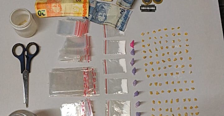 Polícia Militar prende suspeito e apreende drogas durante operação em São José da Barra (MG)