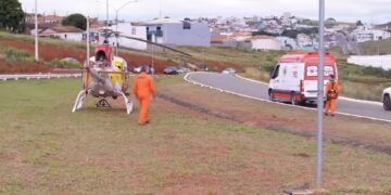 Aeronave do Corpo de Bombeiros realiza transferência de paciente de Nova Resende para Passos