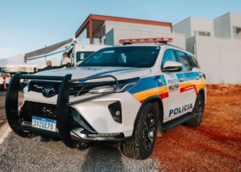 Nova viatura é entregue à Polícia Militar de Carmo do Rio Claro