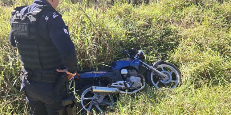 Motocicleta furtada é localizada pela Guarda Civil Municipal em Serrania