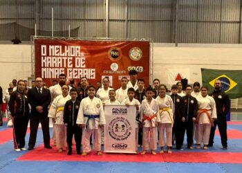Projeto “Lutando Juntos: Karatê para Todos” conquista 33 medalhas e leva o nome de Carmo ao pódio em Varginha