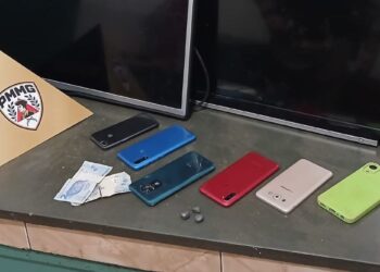 Dois homens são presos por tráfico de drogas após ação da Polícia Militar