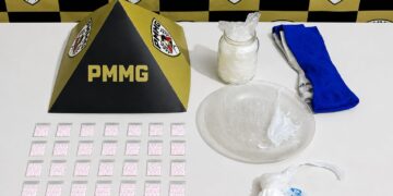 Homem é preso por suspeita de tráfico de drogas em Alpinópolis (MG)