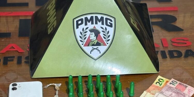 Menor é apreendido por ato infracional análogo ao tráfico de drogas em Machado