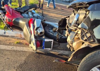 Acidente de trânsito deixa motociclista ferido e mobiliza Bombeiros
