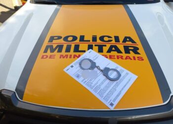 Polícia Militar Rodoviária prende foragido da Justiça e motorista embriagado na MG-050, em Capitólio