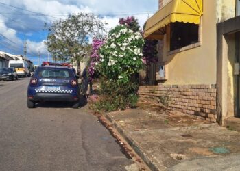 Jovem é detido após fugir da Guarda Municipal com bicicleta motorizada irregular em Varginha