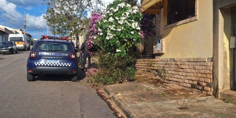 Jovem é detido após fugir da Guarda Municipal com bicicleta motorizada irregular em Varginha