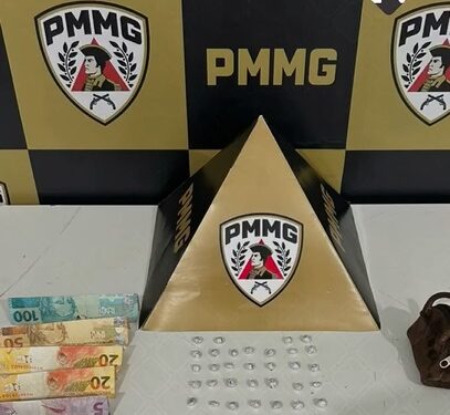 VÍDEO | Adolescente é apreendido com 46 pedras de crack e dinheiro durante ação da PM em Guaxupé
