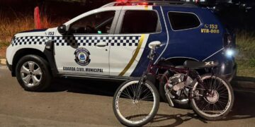 Bicicleta motorizada é apreendida após perseguição da Guarda Municipal em Guaxupé