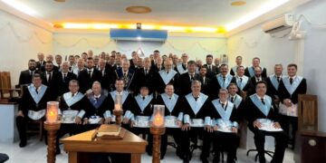 Loja Maçônica Acácia do Sapucahy realiza troca de gestão em Carmo com presença de representantes de 14 cidades