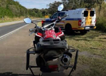 PM Rodoviária recupera moto furtada e prende suspeito na MG-050, em Piumhi