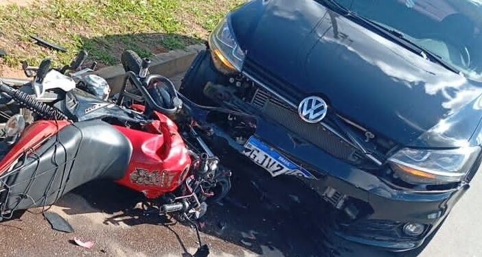 Grave acidente no Bairro Nova Passos deixa motociclista ferido em Passos (MG)