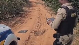 VÍDEO | PM de Cabo Verde utiliza drone para monitorar lavouras e reforça orientações durante a colheita do café