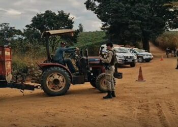 VÍDEO | PM intensifica policiamento na zona rural de Campos Gerais durante a colheita do café