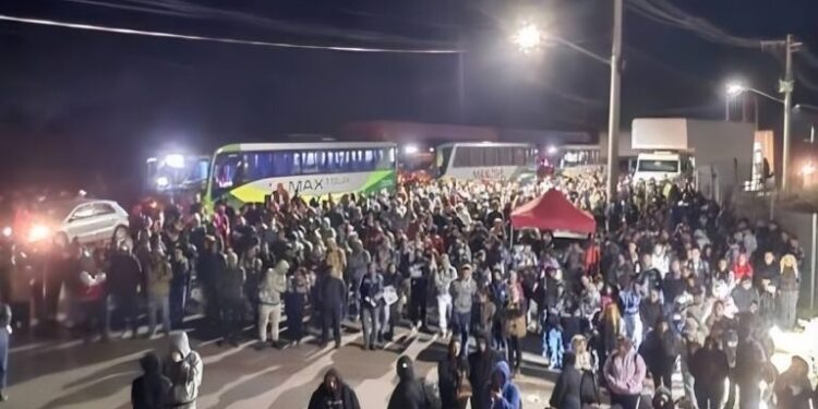 Metalúrgicos param fábrica e ameaçam greve após gerente agredir funcionário no Sul de Minas