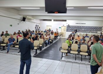 VÍDEO | Primeira reunião apresenta programa Minha Casa, Minha Vida Rural em Carmo e prevê construção de moradias para 40 famílias