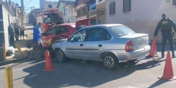 Motorista avança parada obrigatória e provoca acidente com dois feridos em Varginha