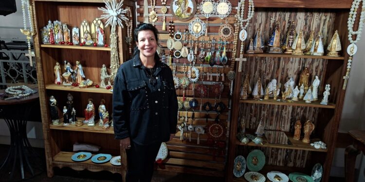 VÍDEO: 57ª Feira de Artesanato de Carmo do Rio Claro tem início com novidades e valorização da cultura regional
