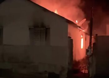 Incêndio destrói parte de residência em Boa Esperança; imóvel é interditado