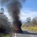 VÍDEO: Incêndio destrói caminhão na MG-050, em Passos