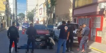 Motociclista fica ferido após colisão com carro em avenida do Sul de Minas