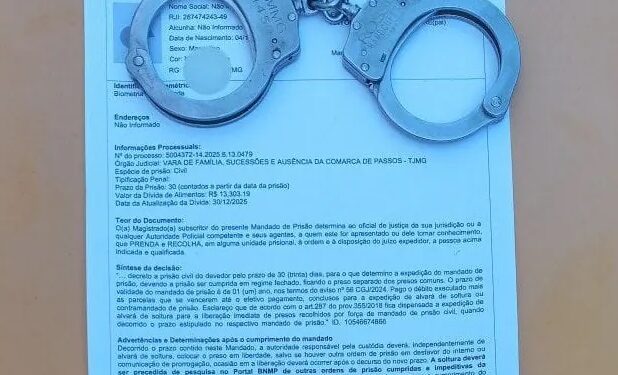 Passageiro de ônibus é preso durante cumprimento de mandado na MG-344, em Itaú de Minas