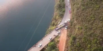 DNIT adotará medidas administrativas após carreta ficar presa em trecho interditado da Ponte Torta