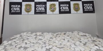 URGENTE | Polícia Civil apreende mais de mil papelotes de cocaína em Carmo do Rio Claro